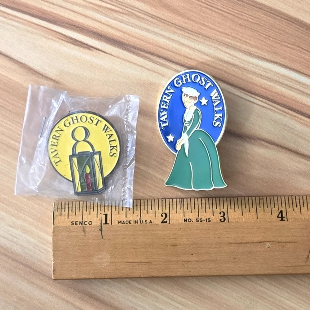 Collectible Williamsburg Ghost Walk Pins New in Package Souvenir Rare Vintage